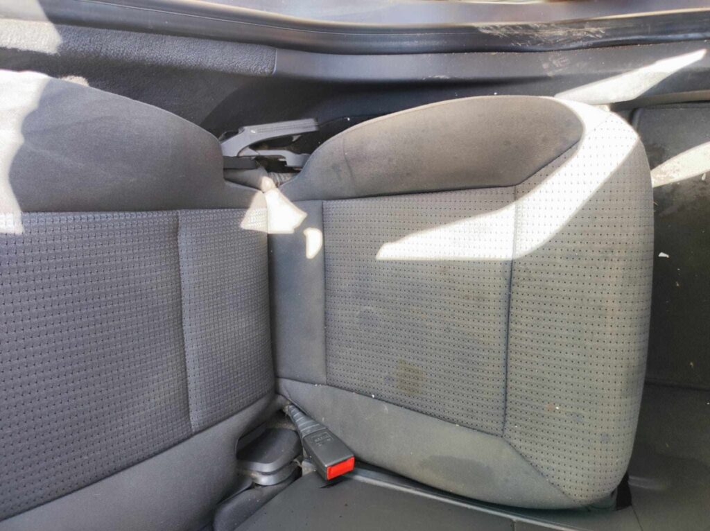 spalare cu aburi curatare scaune auto tapiterie interior spalatorie auto
